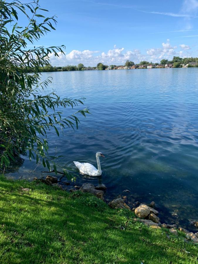 Holiday Home Breaks At Tattershall Lakes Конингсби Экстерьер фото