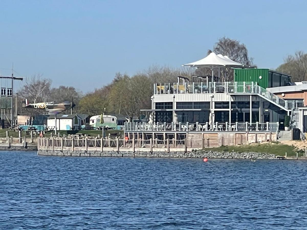 Holiday Home Breaks At Tattershall Lakes Конингсби Экстерьер фото