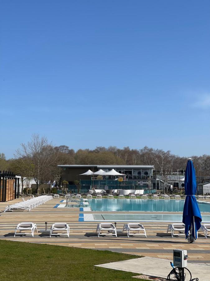 Holiday Home Breaks At Tattershall Lakes Конингсби Экстерьер фото